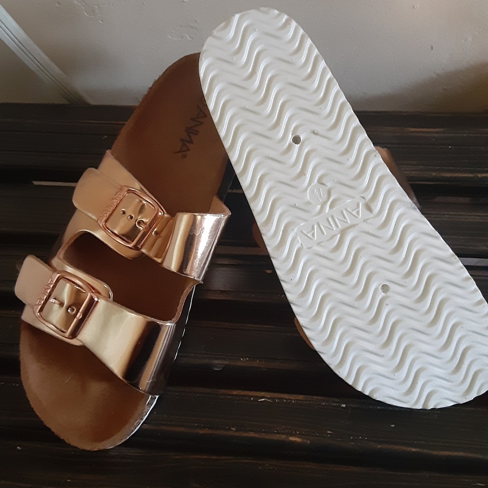 Sandals - Picture 2 of 2